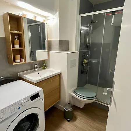 T2 Avec Parking - Centre Station - Super Apartmán *